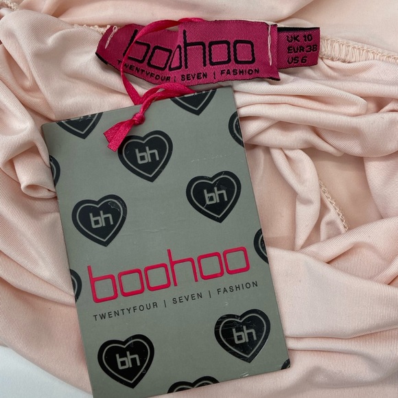 NWT Boohoo Light Pink Bodysuit -Size US 6 - Picture 3 of 4